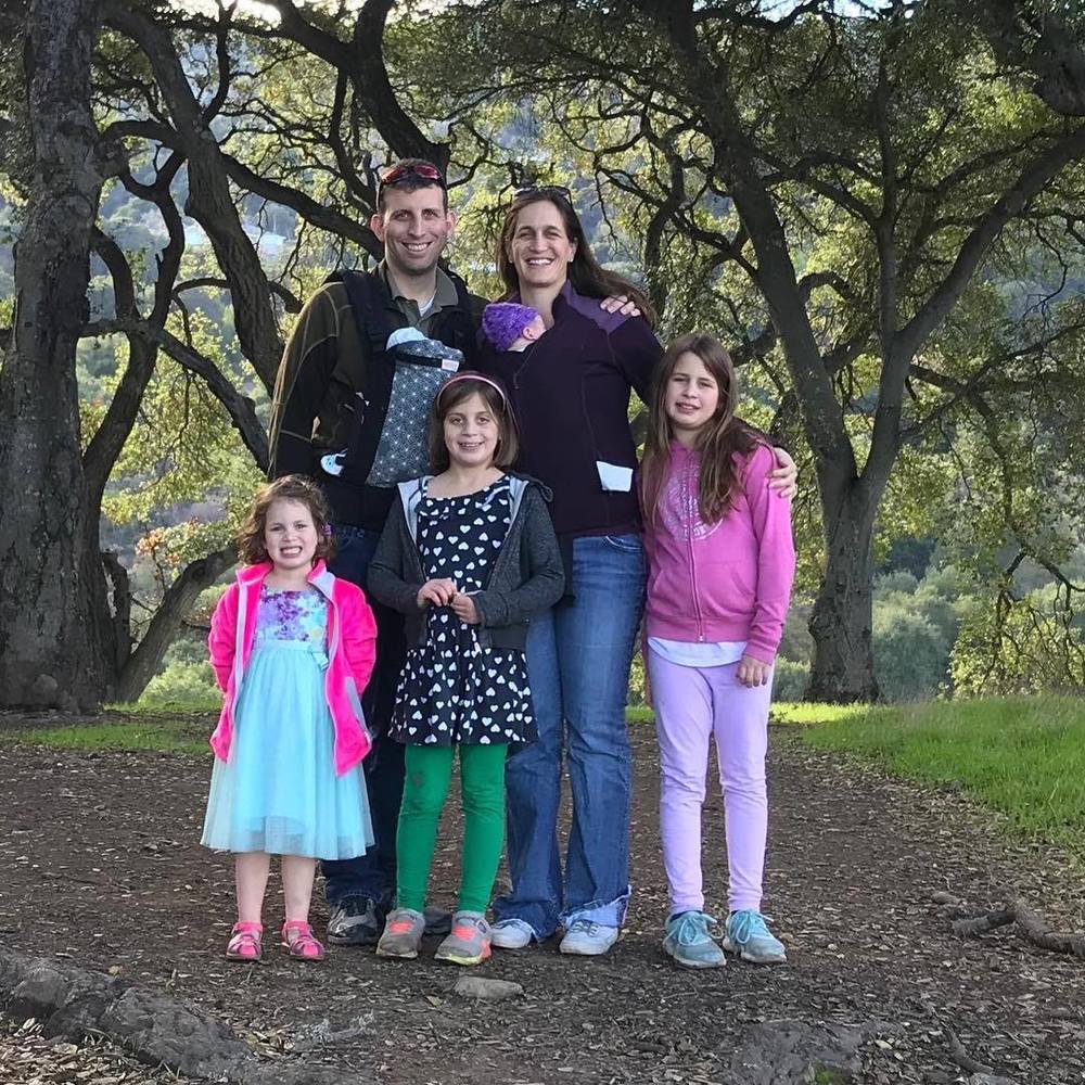 Meet your Posher, Dena